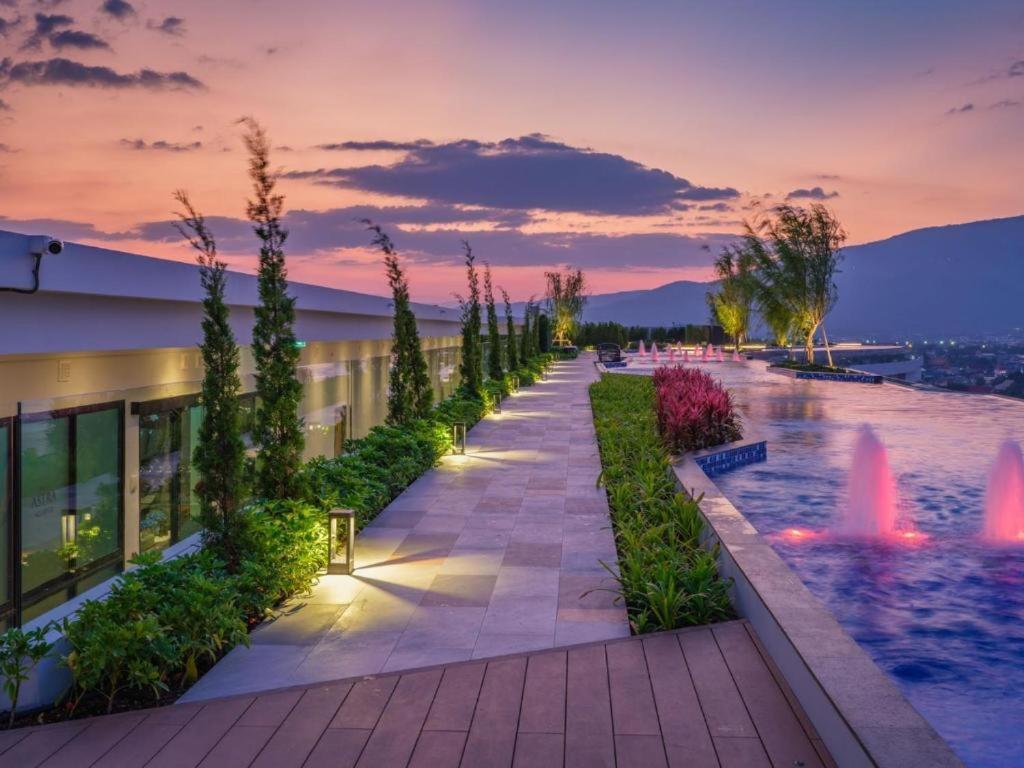 דירות צ'יאנג מאי The Astra Sky River Chiangmai_Sky Pool_Old City מראה חיצוני תמונה