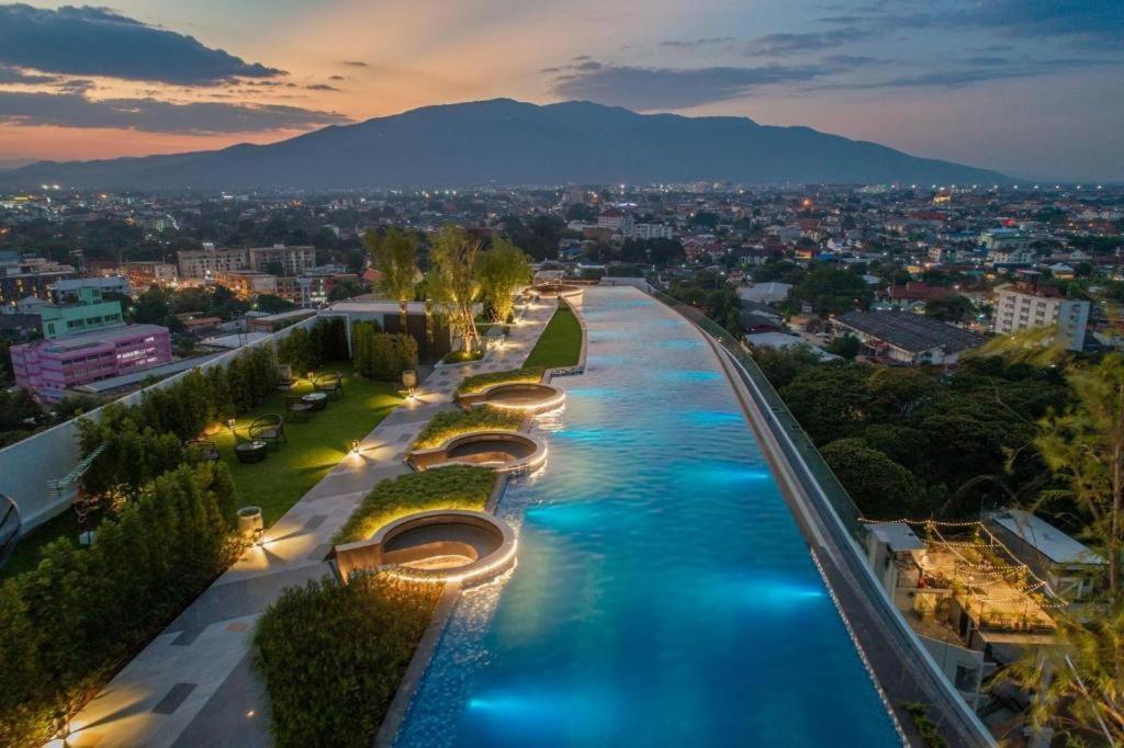 דירות צ'יאנג מאי The Astra Sky River Chiangmai_Sky Pool_Old City מראה חיצוני תמונה